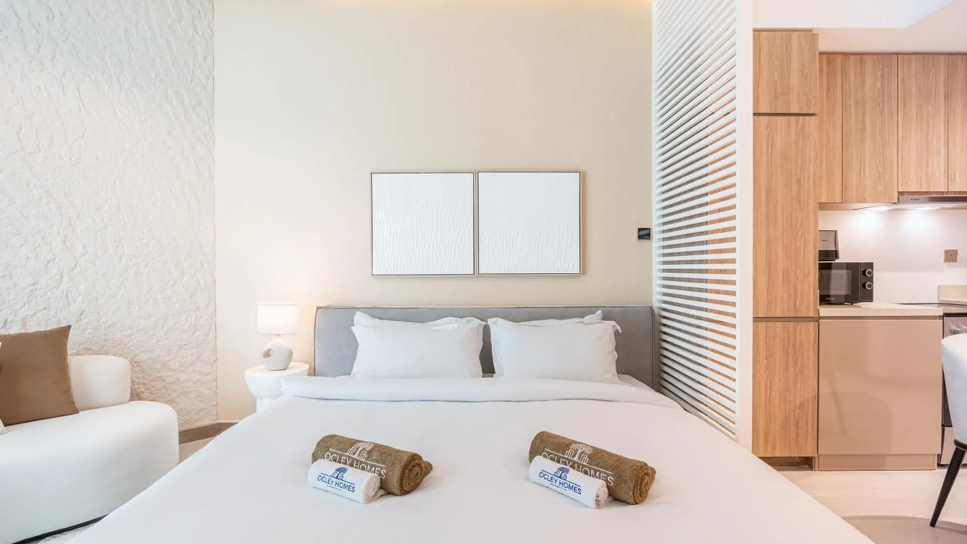 Excellent Home With Canal Views By Missoni Dubai 0*,